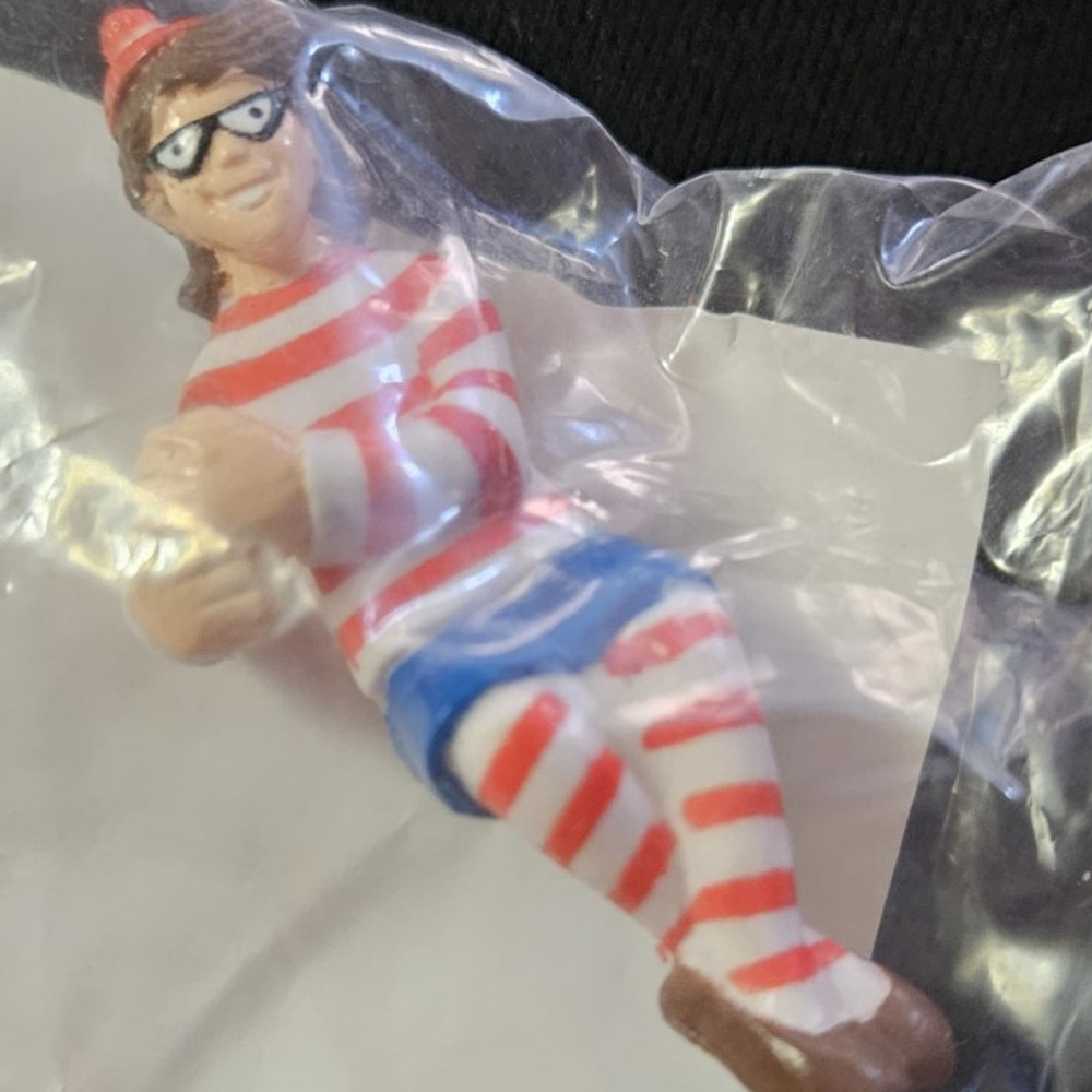1991 Hardees Wheres Waldo Straw Buddies Wenda in Package